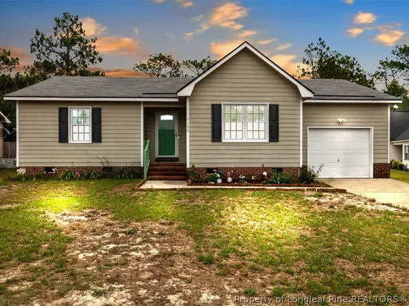 5132 Thackeray Dr, Fayetteville, NC 28306