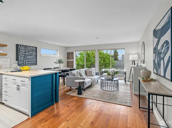 110 19th Avenue E #202, Seattle, WA 98112