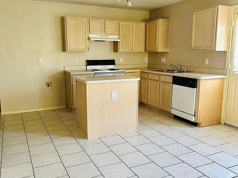2629 Mountain View Dr — Photo 11
