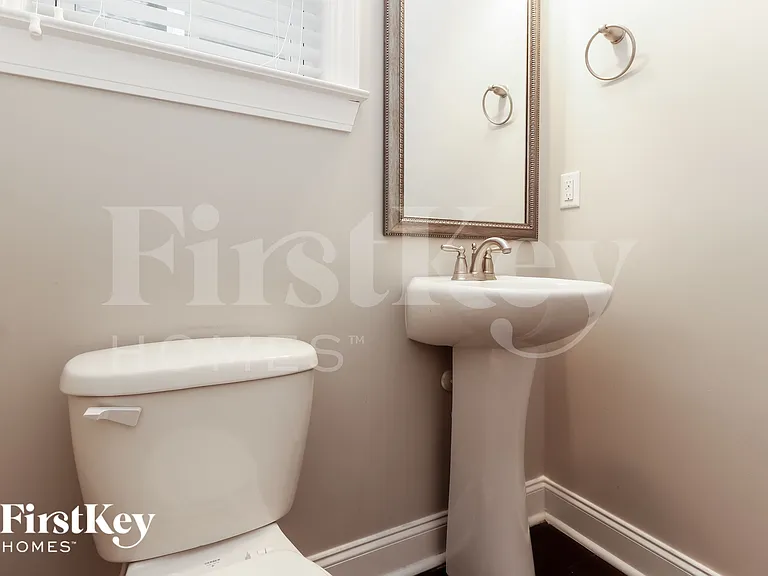 373 Fox Ridge Ln — Photo 14