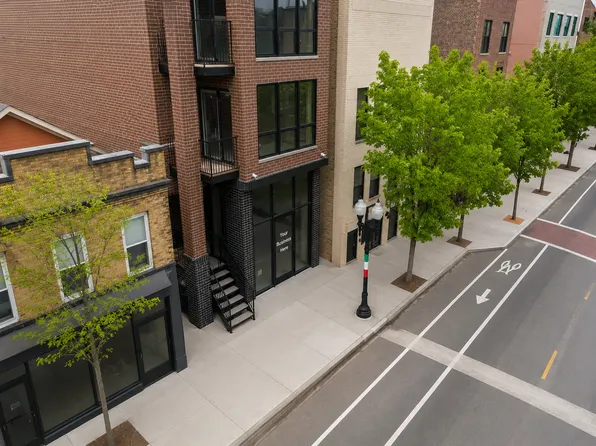 1315 W Taylor St #2, Chicago, IL 60607