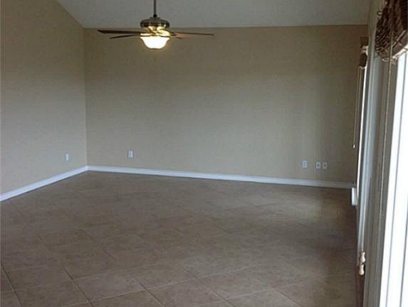 3rd image of 4206 Liberty Dr