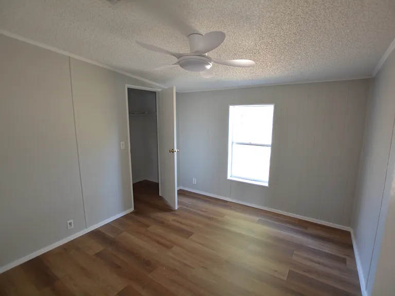 1144 Bradbury Rd — Photo 11