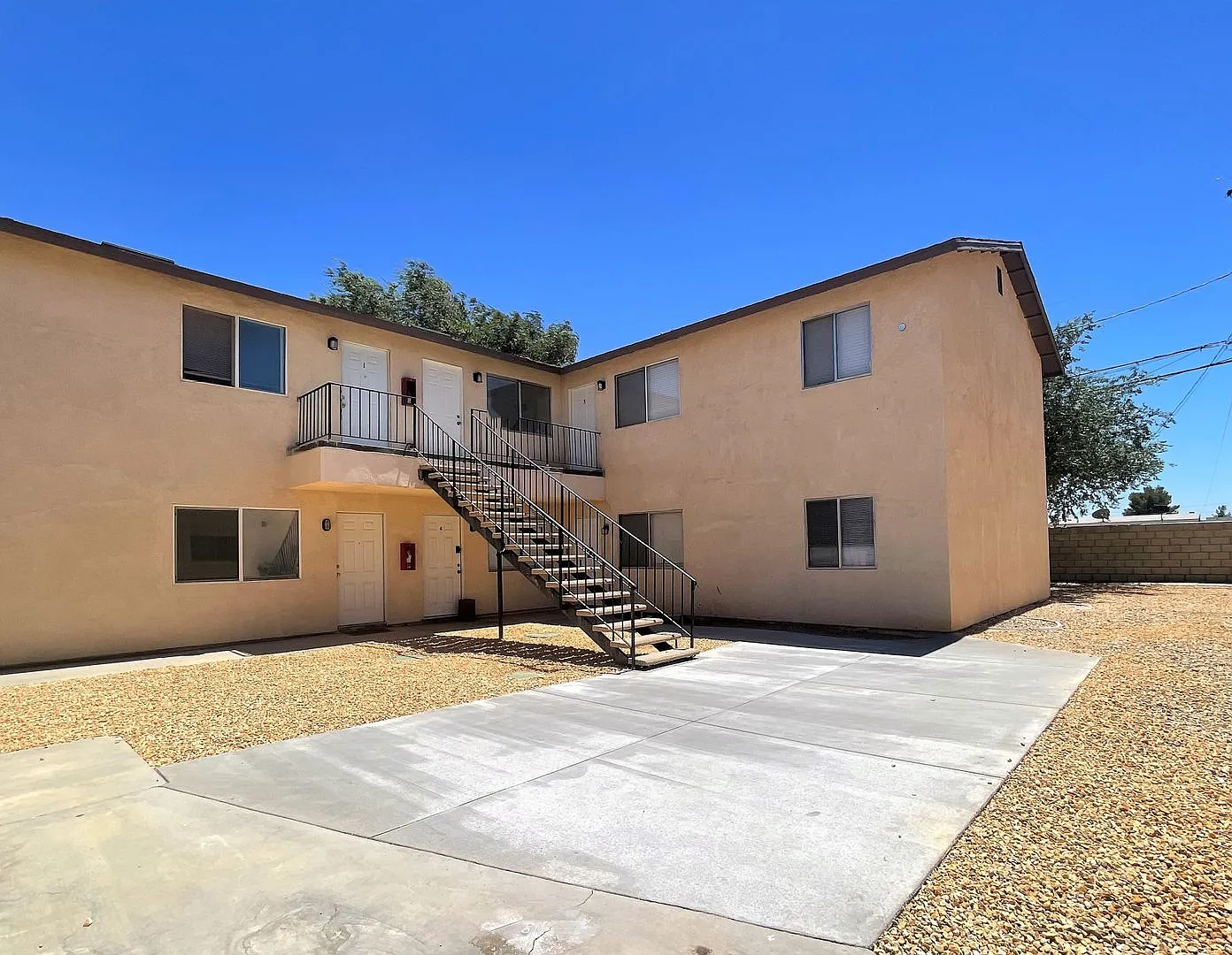 8712 California City Blvd. #1-6 — Photo 1