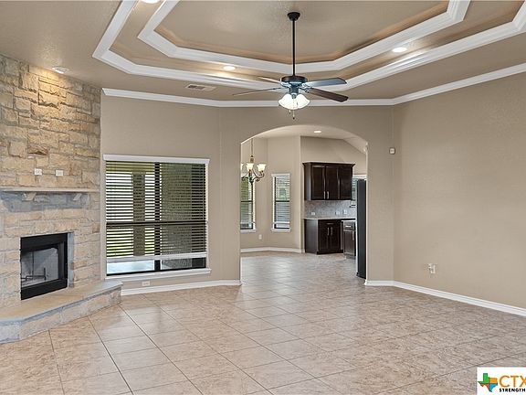 4th image of 2710 Legacy Ln