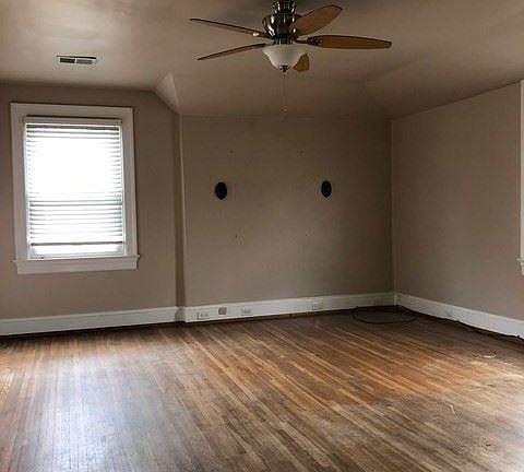 5th image of 284 Linden Dr