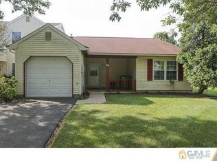 21 Woodbury Rd, Edison, NJ 08820