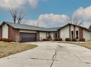 109 Yew Ln, Lima, OH 45806