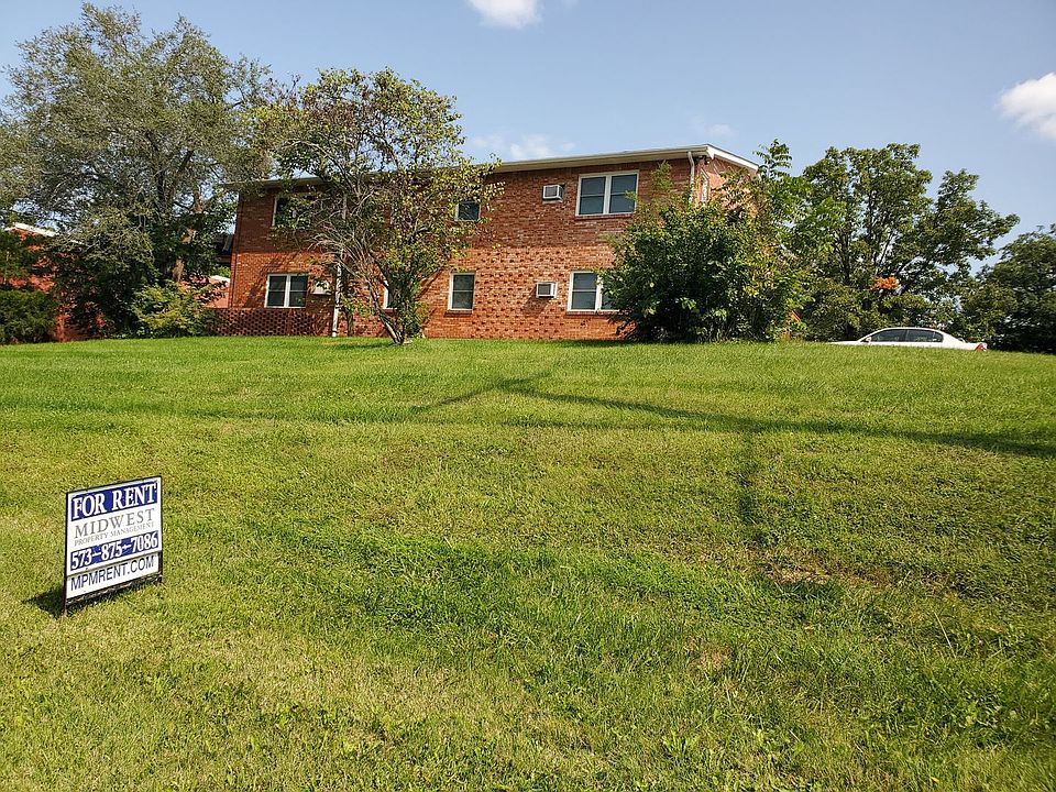1st image of 2203 Oakwood Dr APT 7