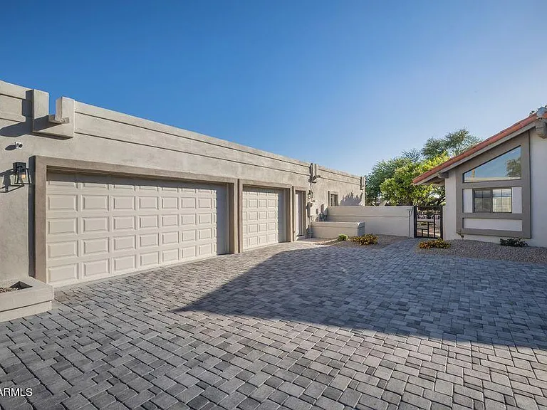 22012 N 84th Pl — Photo 21