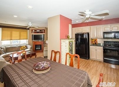 5th image of 2803 Gull Ave