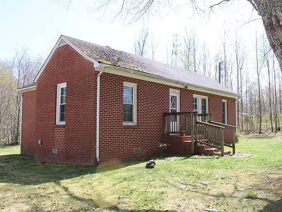 4th image of 132 Green St