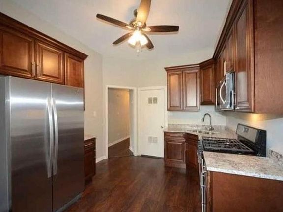 4th image of 312 E 50th St APT 2