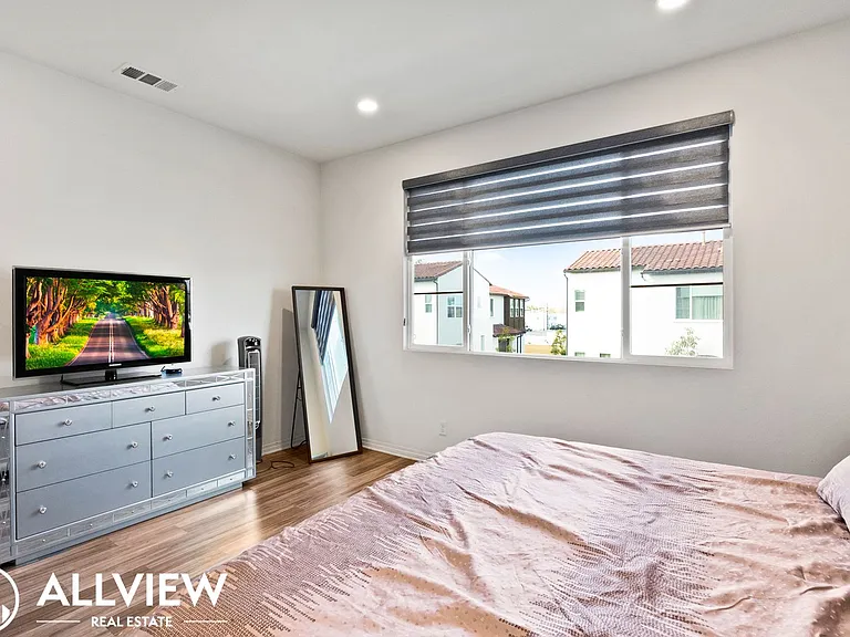 665 S Kinney Way — Photo 21
