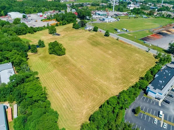 2110 Plainfield Pike, Cranston, RI 02921