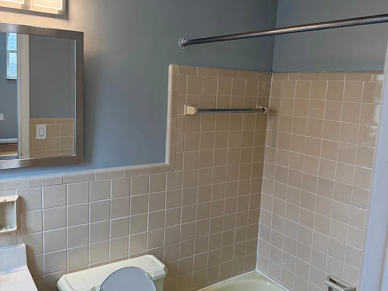 2123 Luray Ave #1 — Photo 19