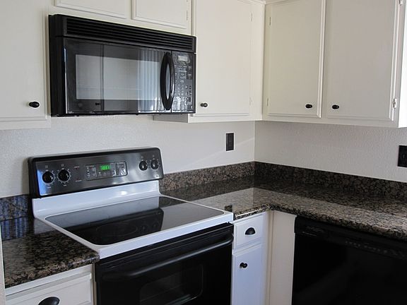 5th image of 168 Hackamore Ln