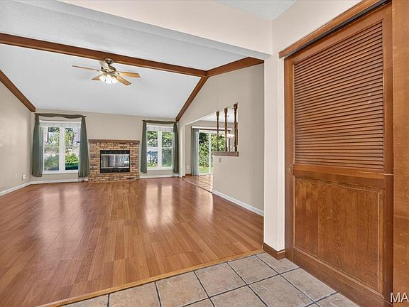 4th image of 918 Blake Ct