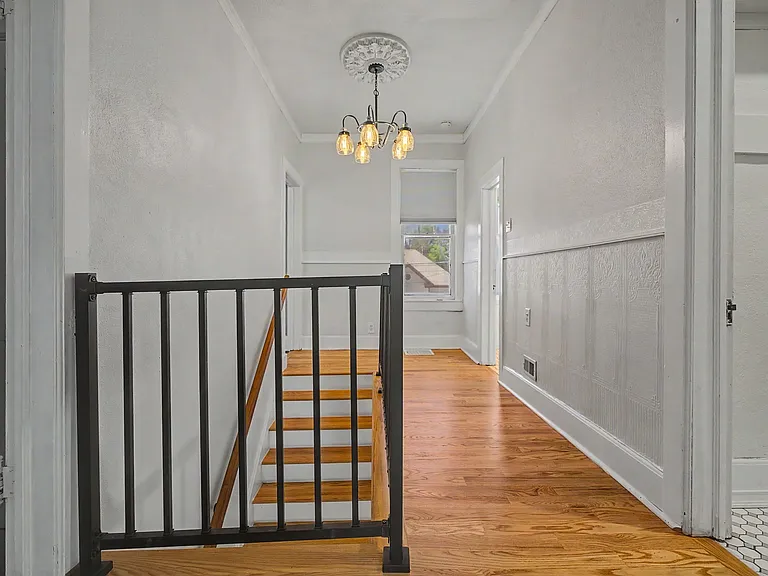 605 N 7th St — Photo 12