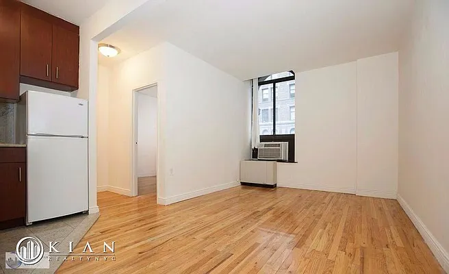 Rented by Kian Realty | media 20