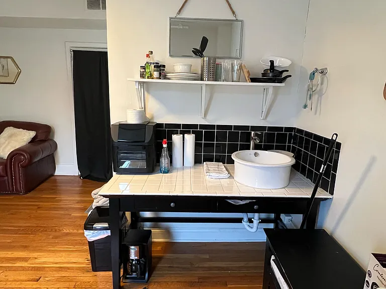 118 W Main St — Photo 10