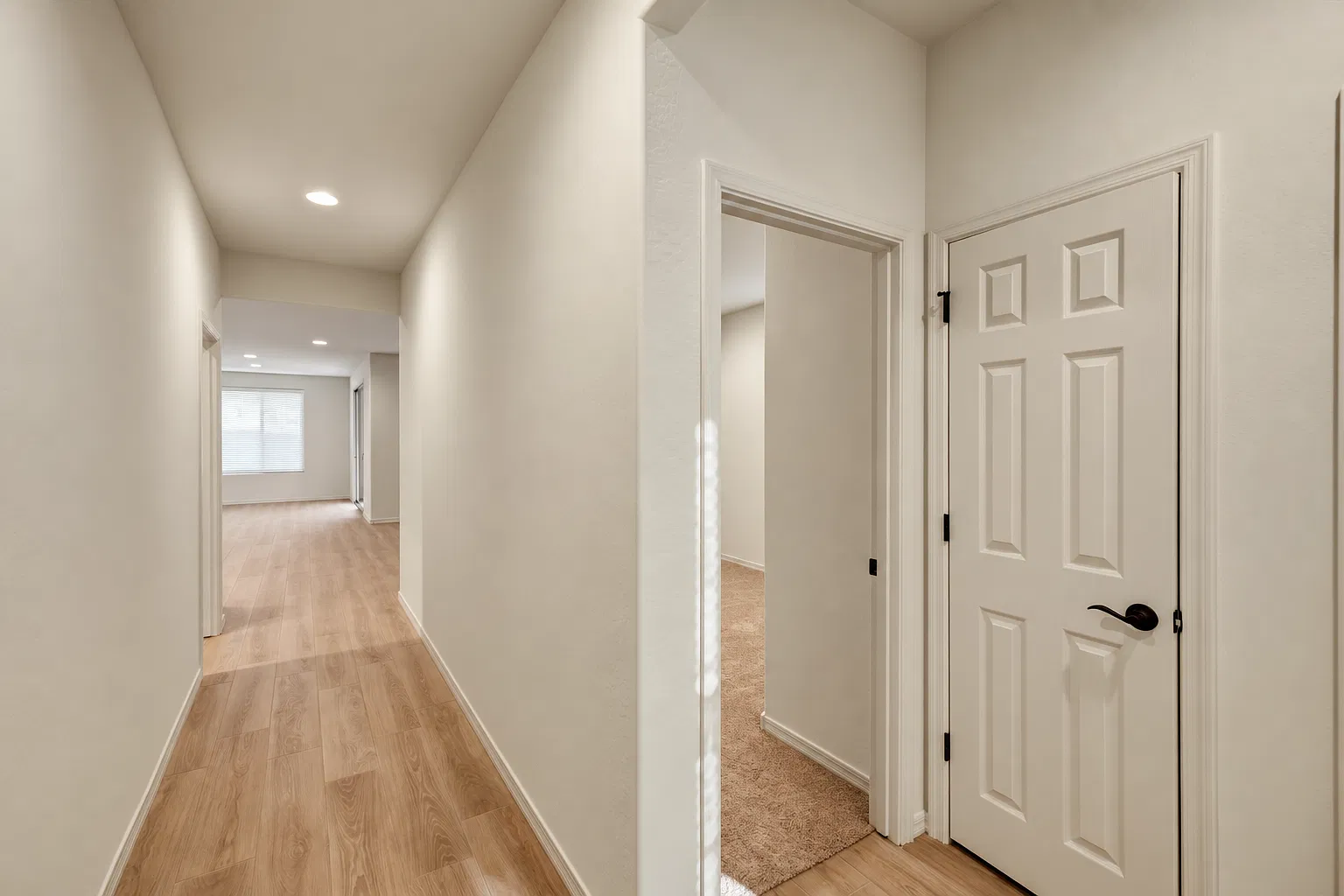 3 bed, 1557 sqft, $2,295 — Photo 4