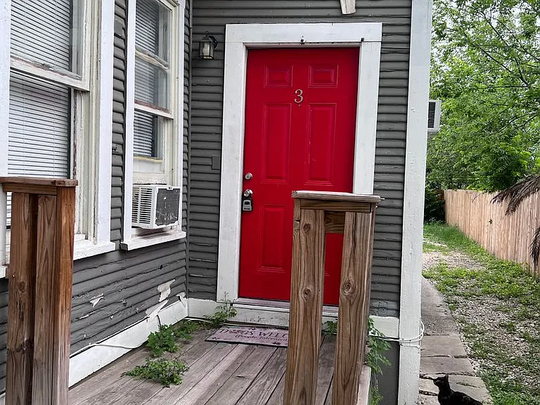 519 Hammond Ave — Photo 5