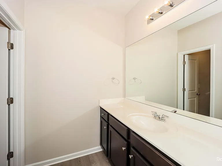 7398 Embassy Trce — Photo 13