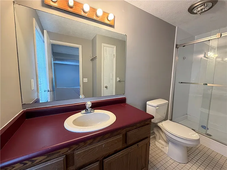598 Bram Hall Dr — Photo 14