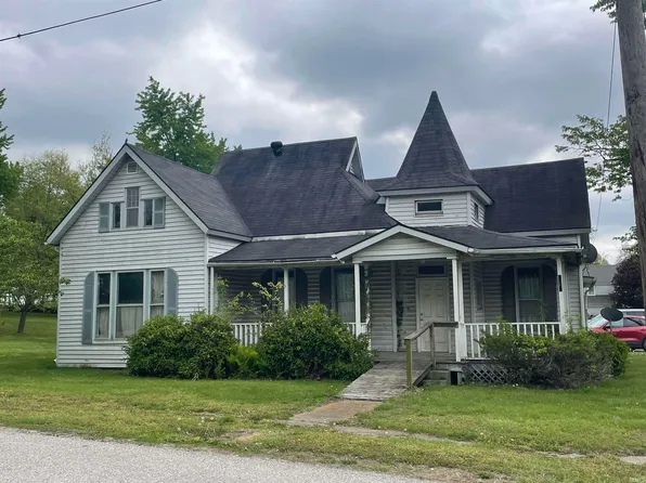 310 W Main St, Oaktown, IN 47561