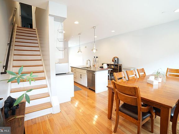 3rd image of 341 Cantrell St