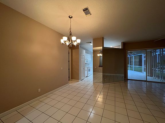 3rd image of 557 SW New Castle Cv