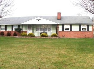 2421 New Holland Pike, Lancaster, PA 17601