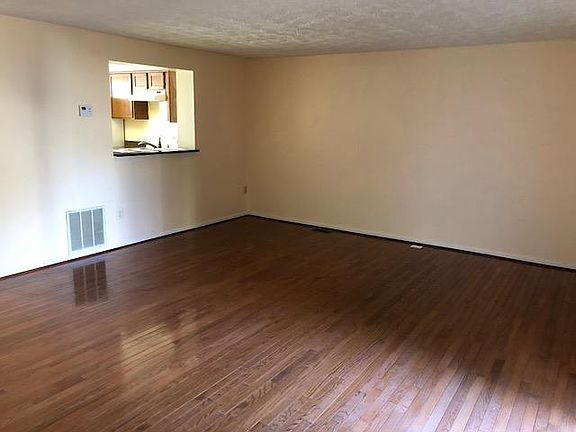 5th image of 14119 Armilla Ct