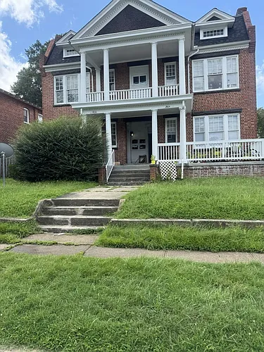 2422 Barton Ave Photo 1
