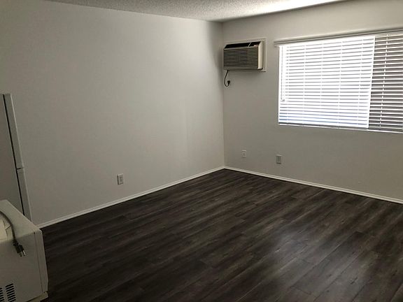5th image of 1810 Prosser Ave APT 7