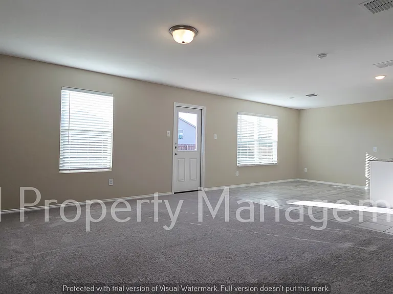 1804 Arcola Ct — Photo 3
