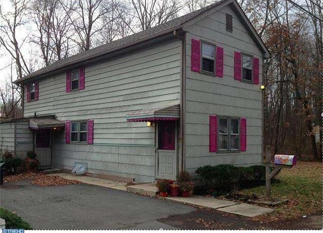 2nd image of 87 Alcazar Ave