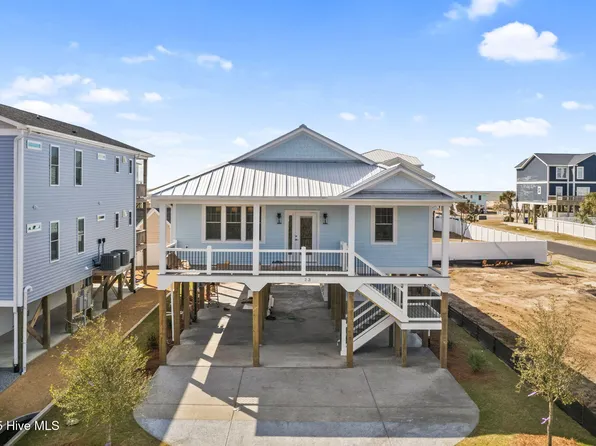 5203 E Pelican Drive, Oak Island, NC 28465