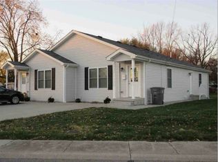 821 E 10th St, Seymour, IN 47274