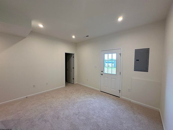 5th image of 731 Mulligan Ct