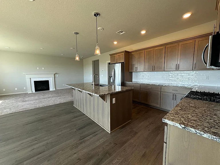 1522 Nolan Ave SE — Photo 4