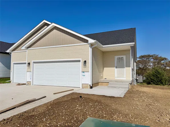 4895 Synergy St, Van Meter, IA 50261