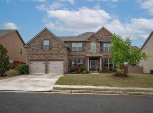111 Birchwood Ct, Loganville, GA 30052