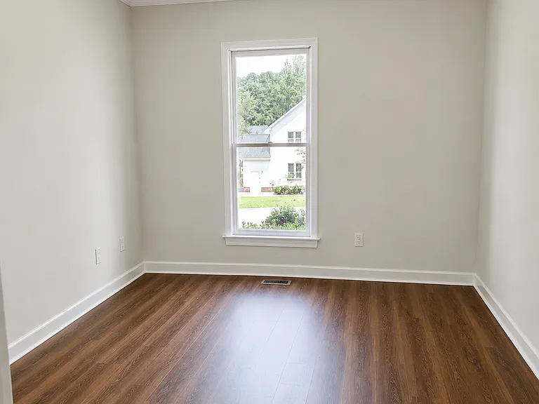 1011 Woodbriar St — Photo 11