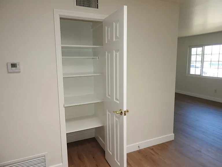 420 Cedar St — Photo 7