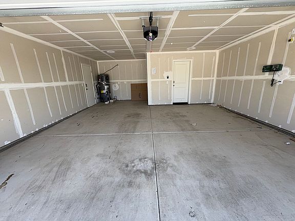 2nd image of 2279 Elizabeth Dr