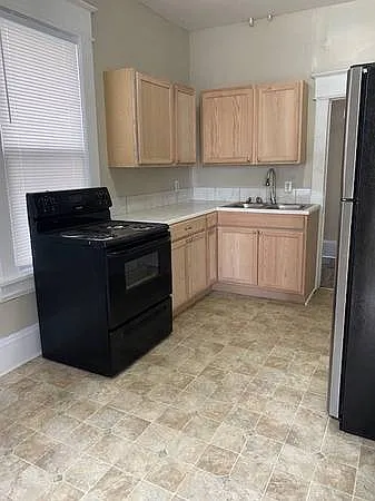 623 Elm Ave SW #A — Photo 8