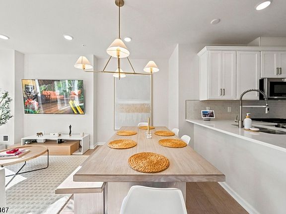2nd image of 7 Jessica Ln #1104