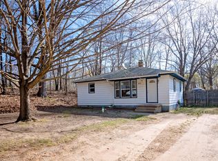 4131 Bansen Ln, Benton Harbor, MI 49022